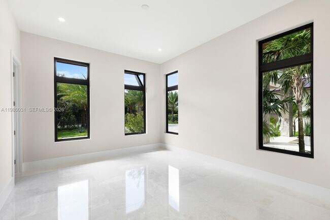 Building Photo - 6065 SW 109th St