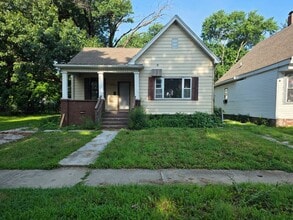 Building Photo - 1100.00 3 Bed 1 Bath