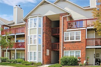 Building Photo - 222 Shirley Ridge Dr