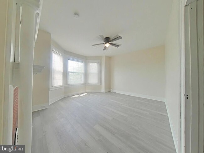 Building Photo - 5723 Spruce St