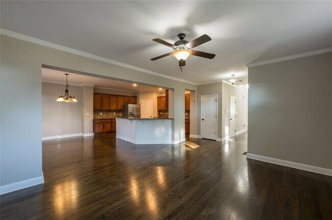 Building Photo - 2707 Silver Hill Terrace SE