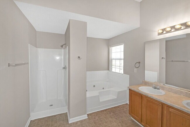 Building Photo - 2520 Thunder Basin Way