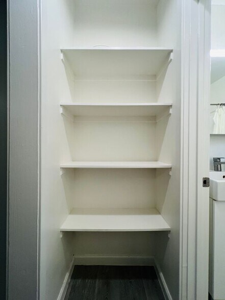 Building Photo - 5525 Harold Way