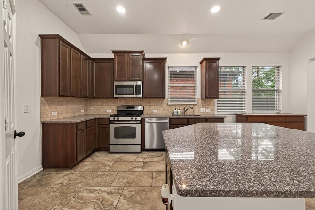 Building Photo - 16131 Keystone Ridge Ln