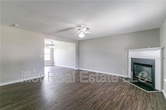 Building Photo - 256 Turnstone Rd