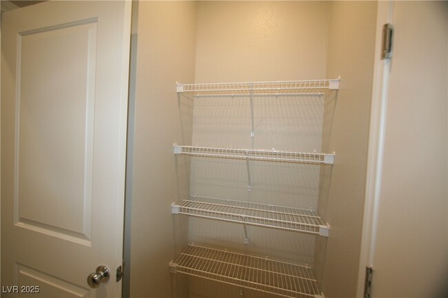 Building Photo - 4275 Tarim St