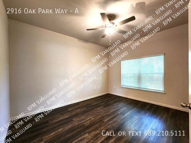 Building Photo - 2916 Oak Park Way