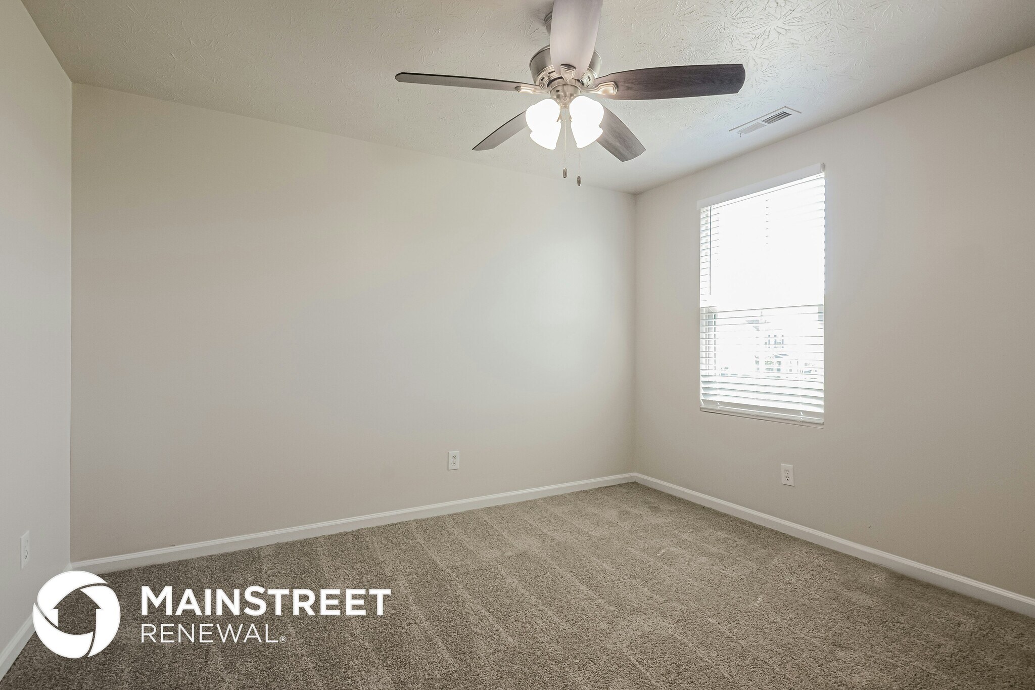 Building Photo - 13820 N Cardonia Dr