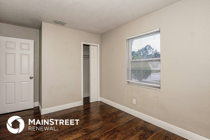 Building Photo - 1475 Daroca Dr