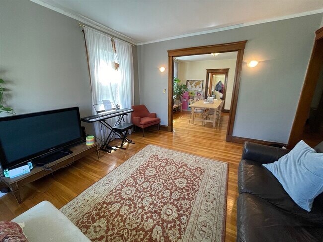 Building Photo - 78 Browne St