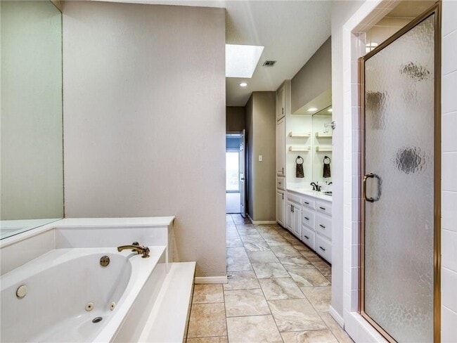 Building Photo - 114 Paragon Ct