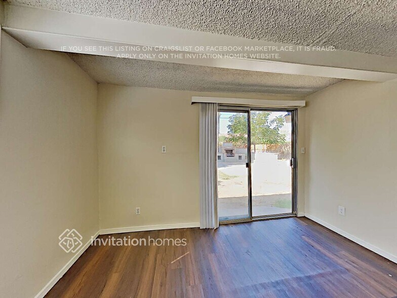 Building Photo - 6917 Matilija Ave
