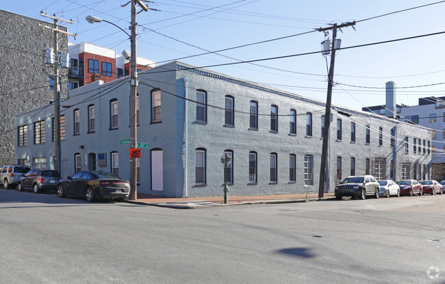 Primary Photo - Old Stone Row