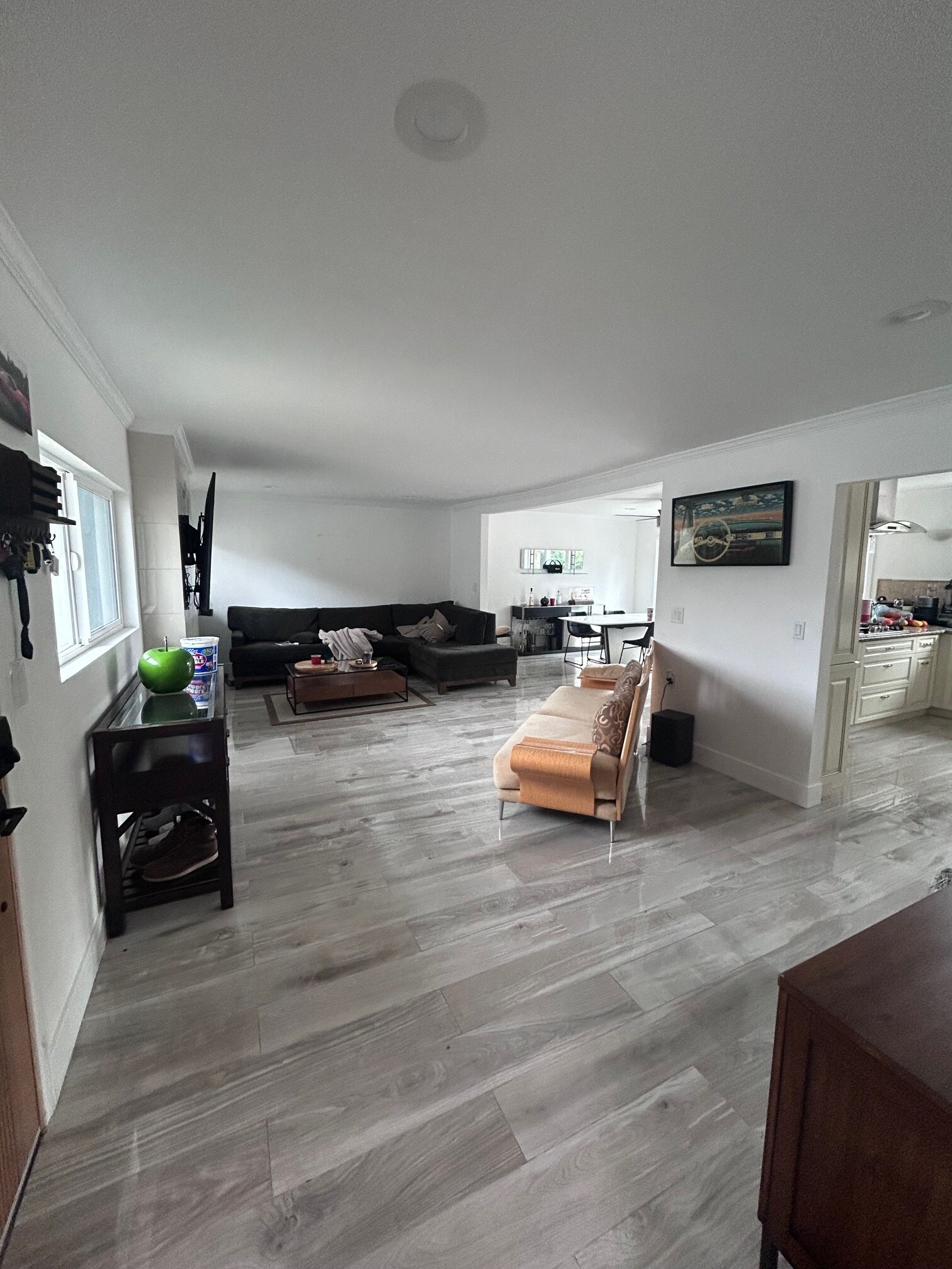 Building Photo - 2396 Redlands Dr