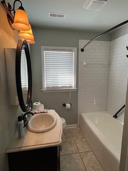 Building Photo - 1473 Indian St