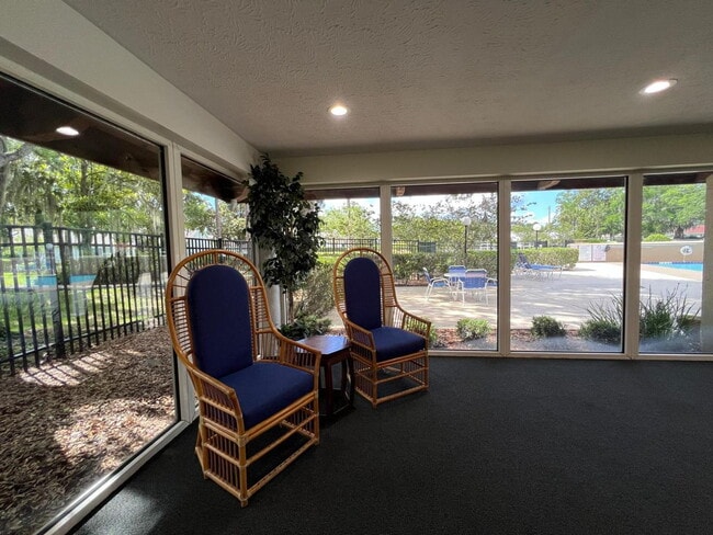 Building Photo - ***Beautiful Townhome Available in Woodland Villages