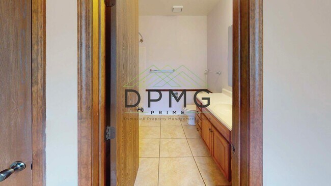 Building Photo - 114 Manchester Dr. DeWitt, MI 48820