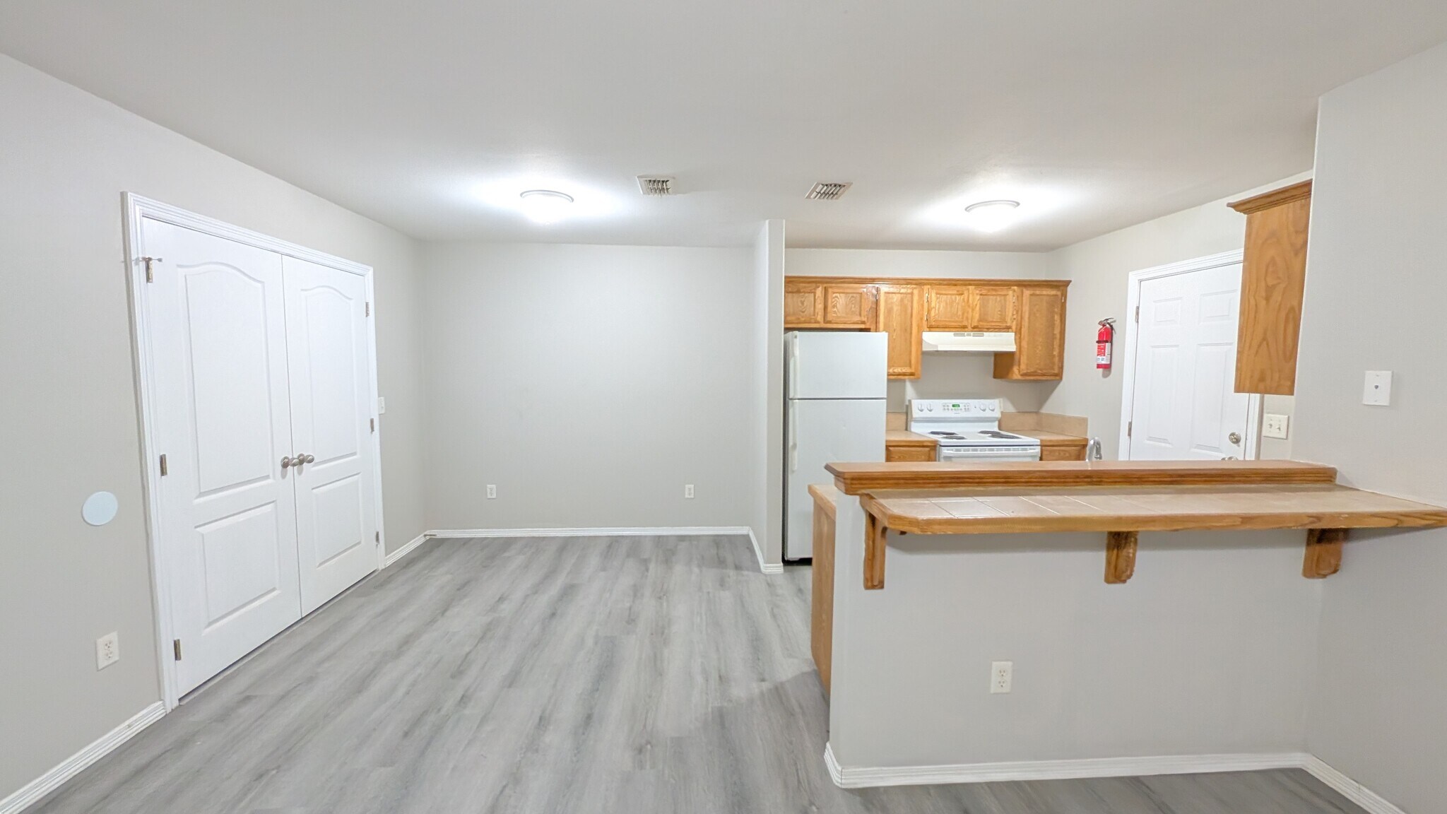 Building Photo - 701 Sonesta Ct