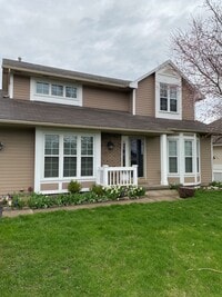 Building Photo - 5 White Oak Bend