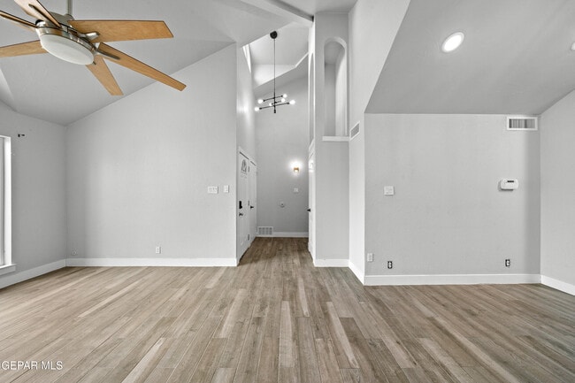 Building Photo - 12160 Valley Quail Dr