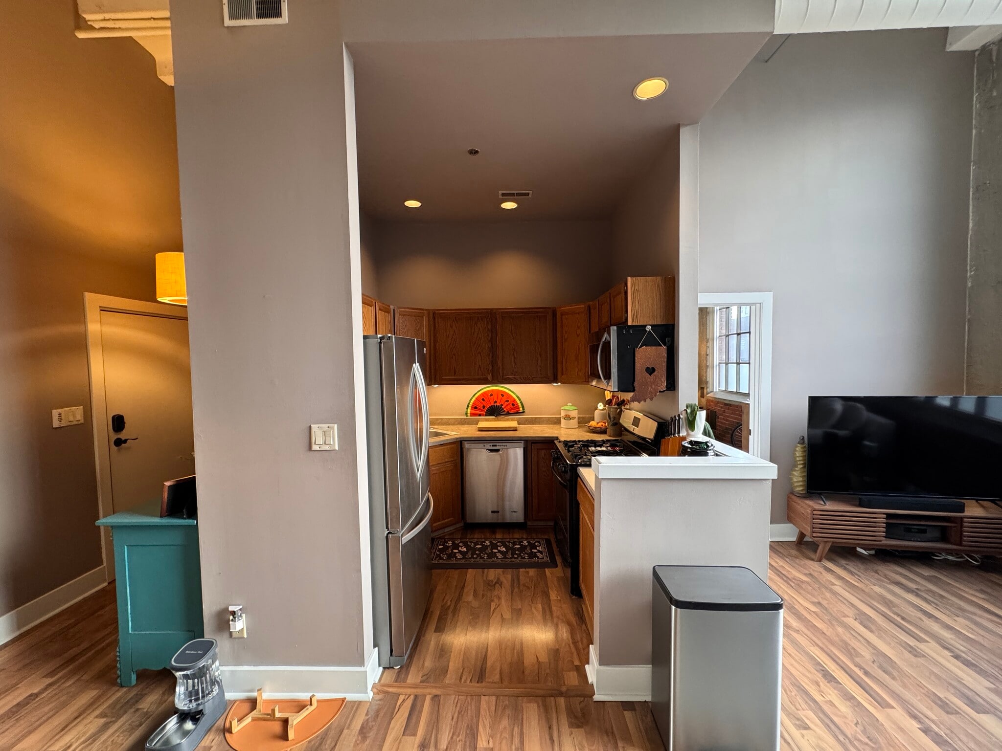 Building Photo - 611 N Park Ave