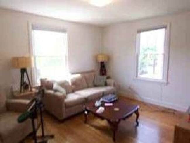 Building Photo - 0573 - Stergiou