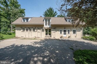 Building Photo - 504 Harriton Rd