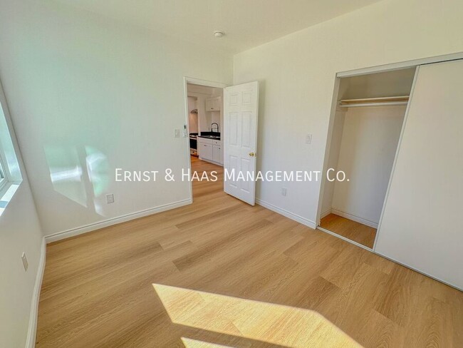 Building Photo - Lovely 2 Bedroom Apartment in Central Long...