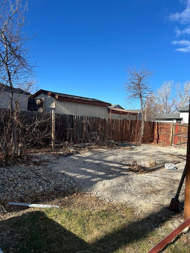 Building Photo - Stunning 4 BR/2 BA Morrison Home!!