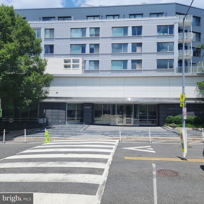Building Photo - 4101 Albemarle St NW