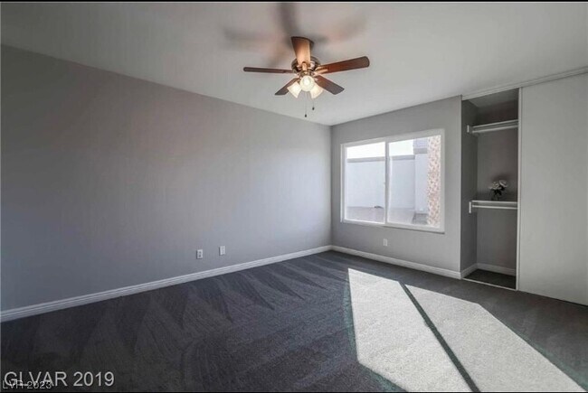 Building Photo - 1511 Living Desert Dr