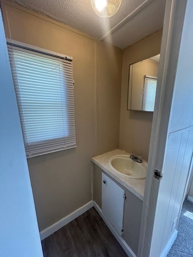 Building Photo - 3-bedroom, 2-bath mobile home