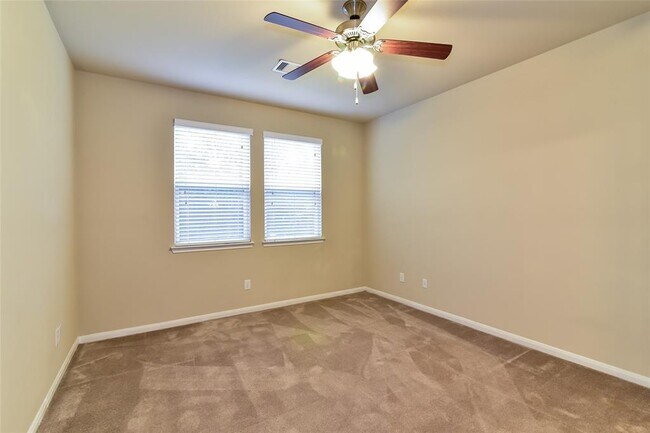 Building Photo - 13062 Rose Landing Dr