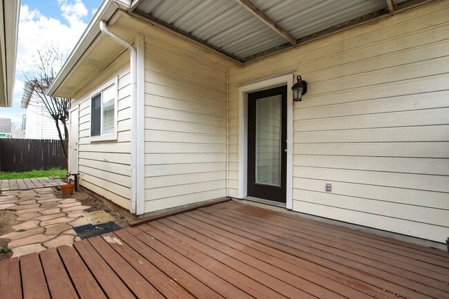 Building Photo - 2619 Crown Arbor Dr