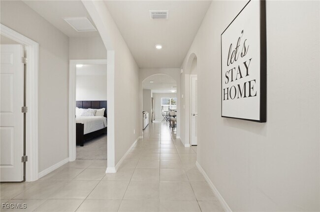 Building Photo - 1917 SW 4th St