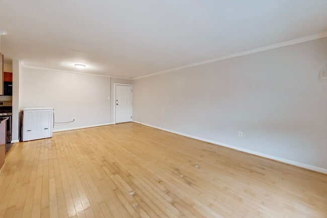 Building Photo - 3107 Naylor Rd