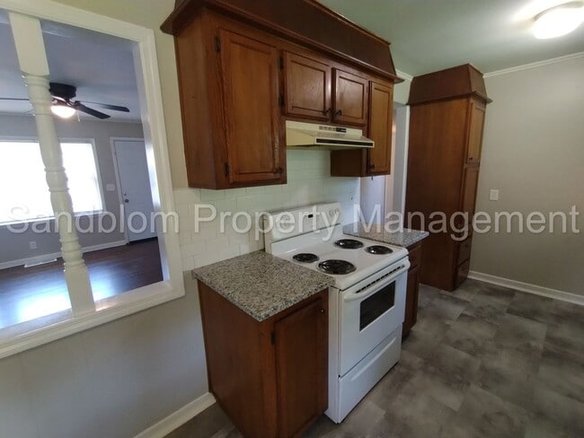 Building Photo - For Lease | Tulsa | Available Now!