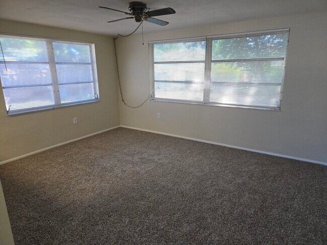 Building Photo - 9240 St Regis Ln