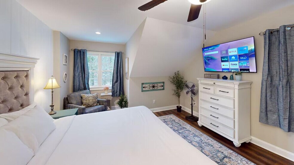 Building Photo - 40 Luther Knight Rd SE