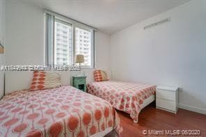 Building Photo - 1755 E Hallandale Beach Blvd