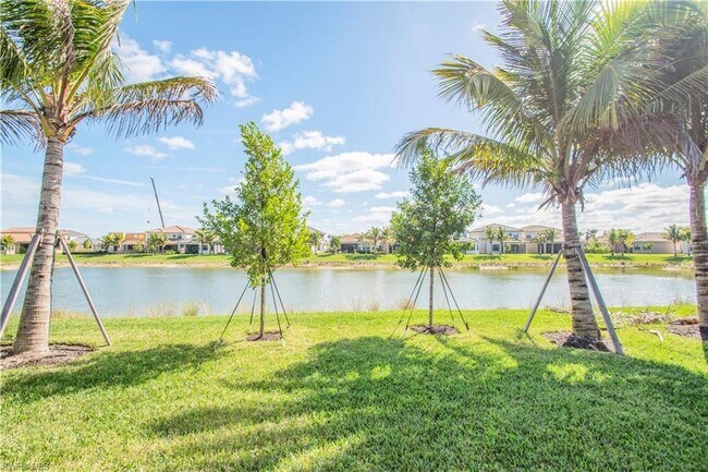 Building Photo - 4405 Aurora St