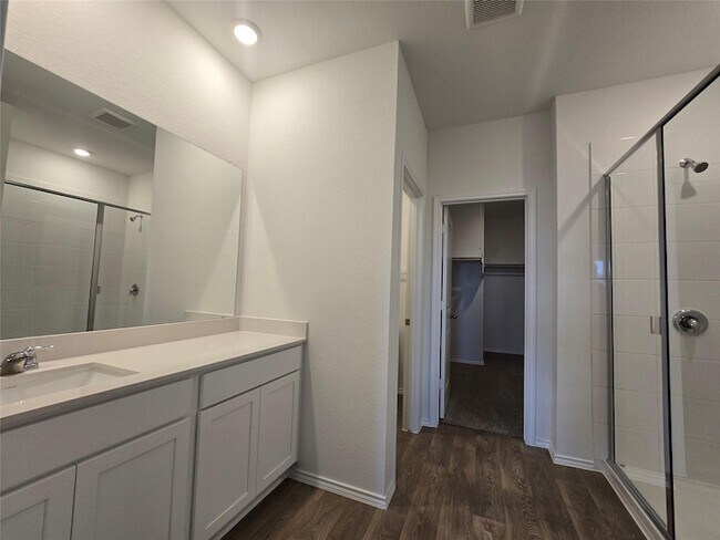 Building Photo - 352 San Juan Trl