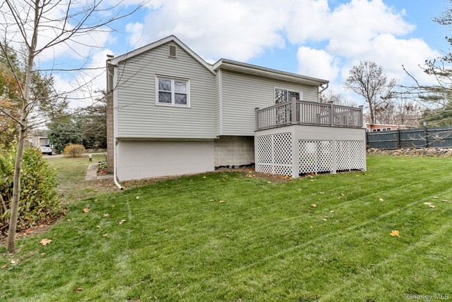 Building Photo - 21 Reading Rd