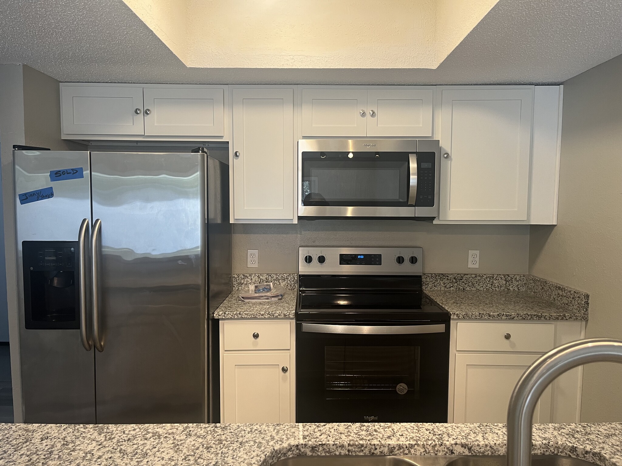 Kitchen - 791 Assisi Ln