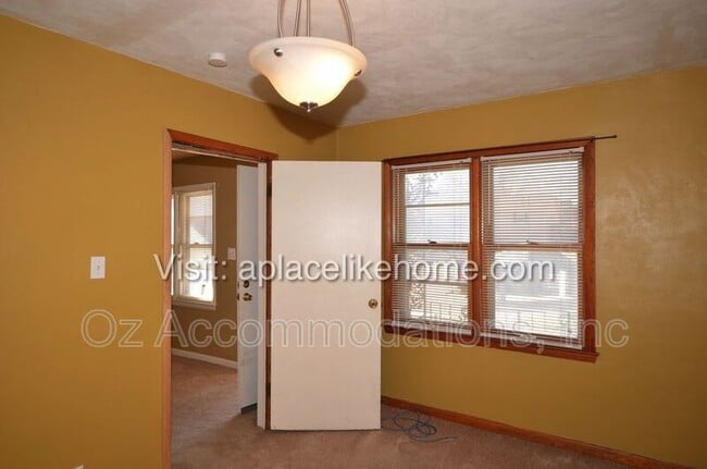Building Photo - 209 Orchard St