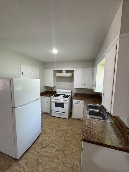 Building Photo - 219 Mitchell St