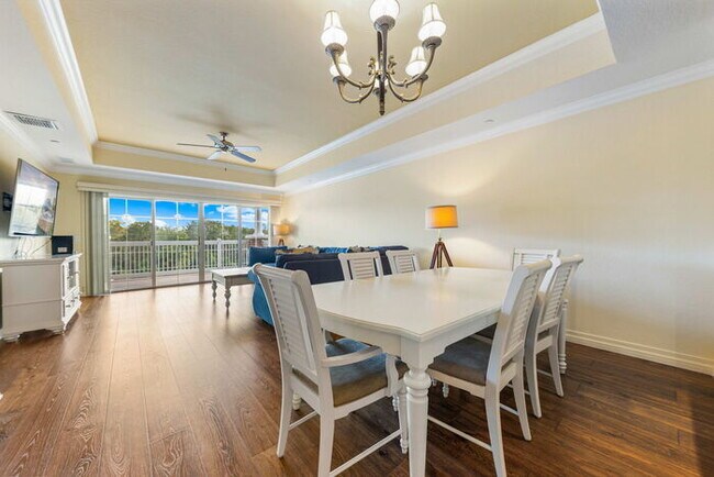 Building Photo - Golf Course View Condo