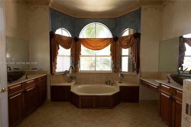 Building Photo - 5331 SW 159th Ave