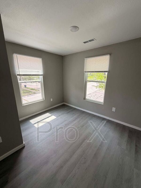 Building Photo - 117-121 S Byers Apartments