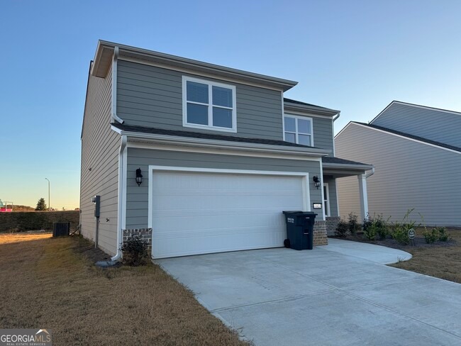 Building Photo - 102 Lavender Cir